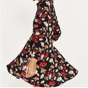 NWT Zara floral button-down dress black with floral pattern, size XS